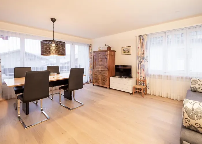 Laax Homes - Casa Zundra Apartament *