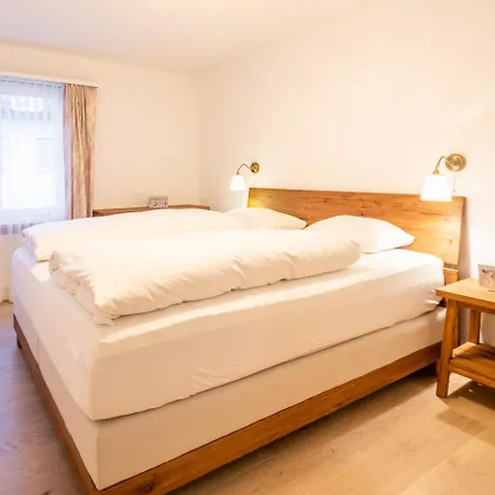 Laax Homes - Casa Zundra * Flims